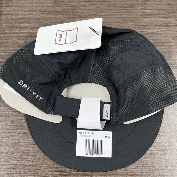 Nike Tailwind Flash Running Mens Hat Cap Black - Picture 4 of 5